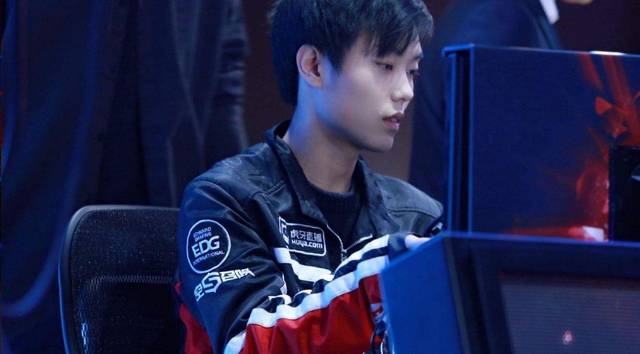 上逐渐崭露 上逐渐崭露