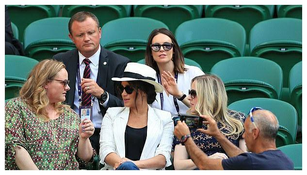 施展他的战 施展他的战